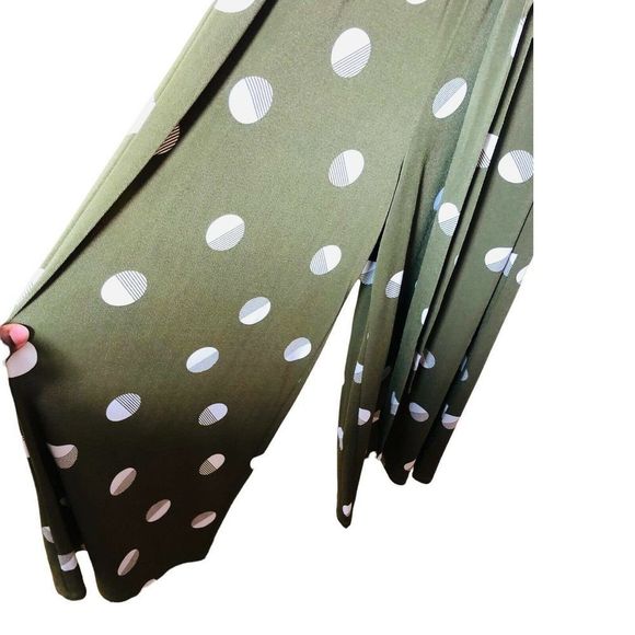 8632 Madison Women's sz large olive polka dot romper - Picture 3 of 6